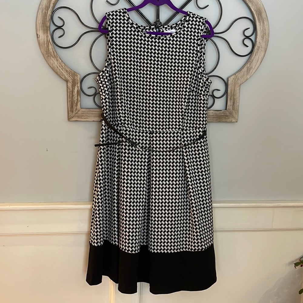 Calvin Klein 16W